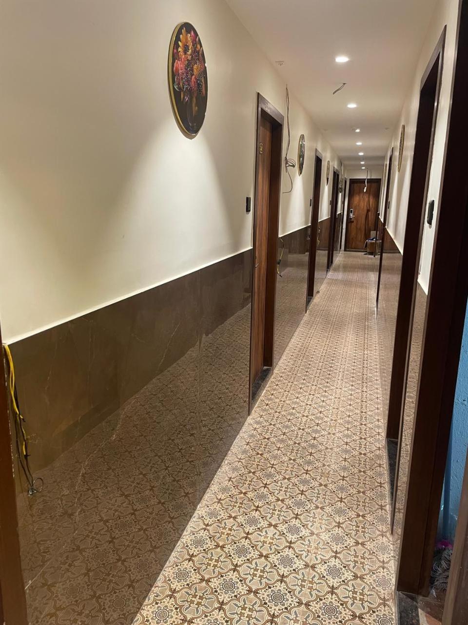 Hotel Sai Palace- Near Tata Memorial Hospital Mumbai Exterior photo